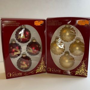 2 box set of Reindeer Design glass bulb Christmas tree ornaments. (4 per box)